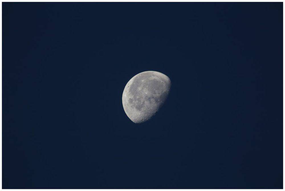 ilustrasi gerhana bulan (unsplash.com/Alessandro Simonetto)