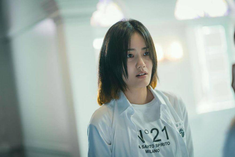 Kim Da Yeon (Hwang Hyun Jung) di drakor Pyramid Game (instagram.com/sulfur.hipipi1021)
