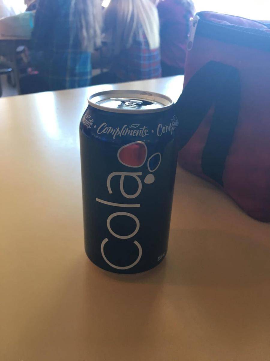 potret minuman mirip Pepsi (reddit.com/user/Authaeosplays)