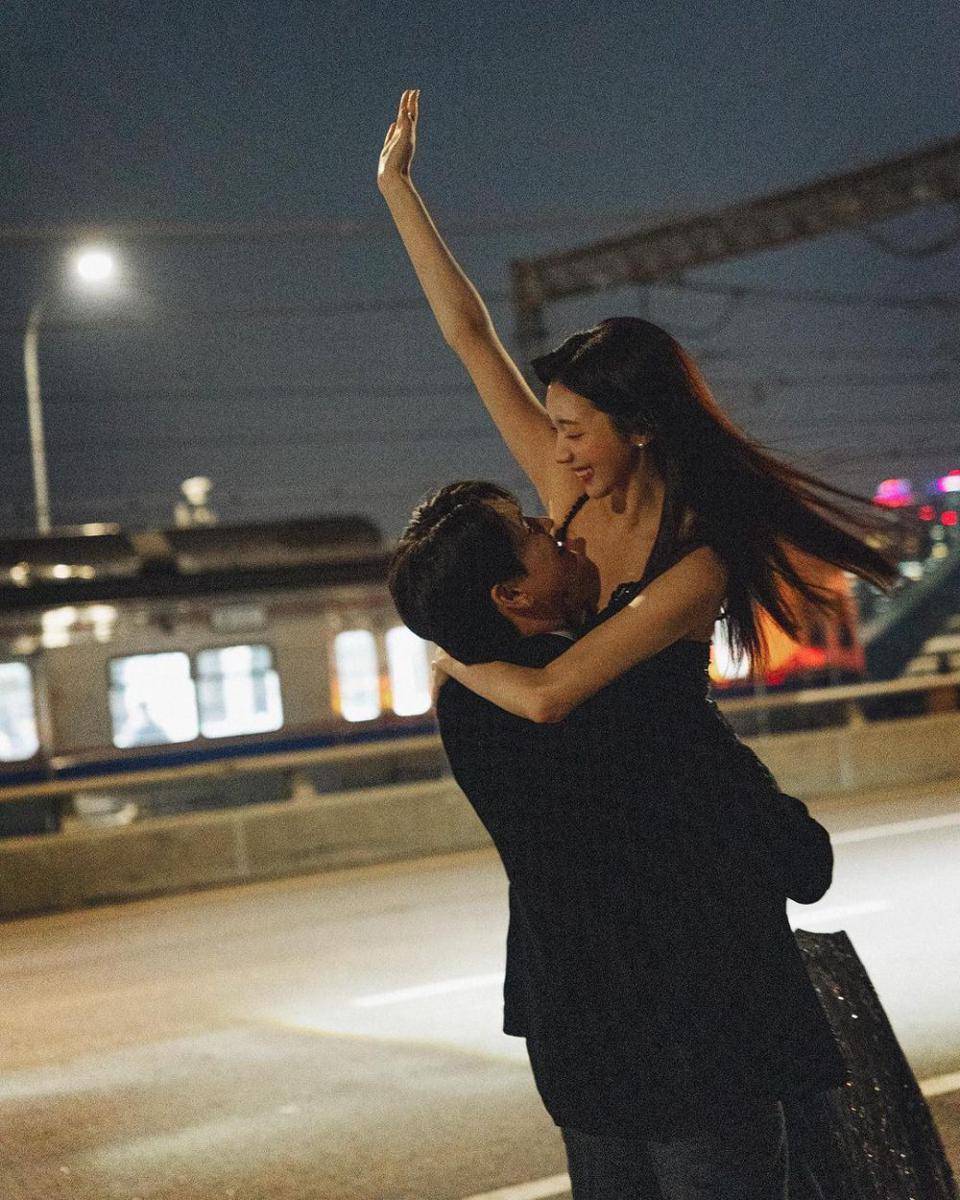 potret prewedding Chae Seo Jin dan kekasih (instagram.com/ko_woon_)