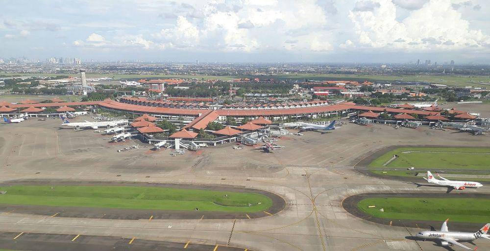 Bandara Soekarno-Hatta (wikipedia.org/Davidelit)