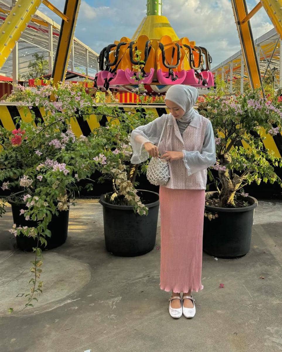 inspirasi ootd layering hijab trendi ala Kana Zahra (instagram.com/kanazhra)