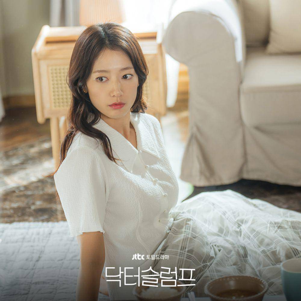 Park Shin Hye di KDrama Doctor Slump (instagram.com/jtbcdrama)