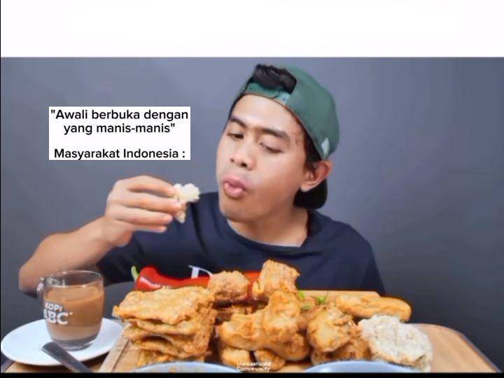 meme buka puasa pakai gorengan (instagram.com/humemesidcom)