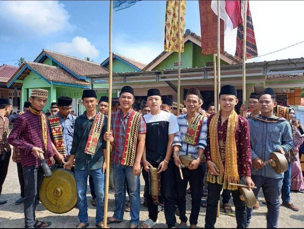 Potret pemuda di Kecamatan Ngaras Kabupaten Pesisir Barat (instagram/keratonmargangaras)