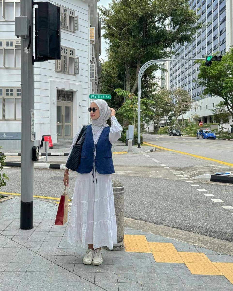 inspirasi ootd layering hijab trendi ala Kana Zahra (instagram.com/kanazhra)