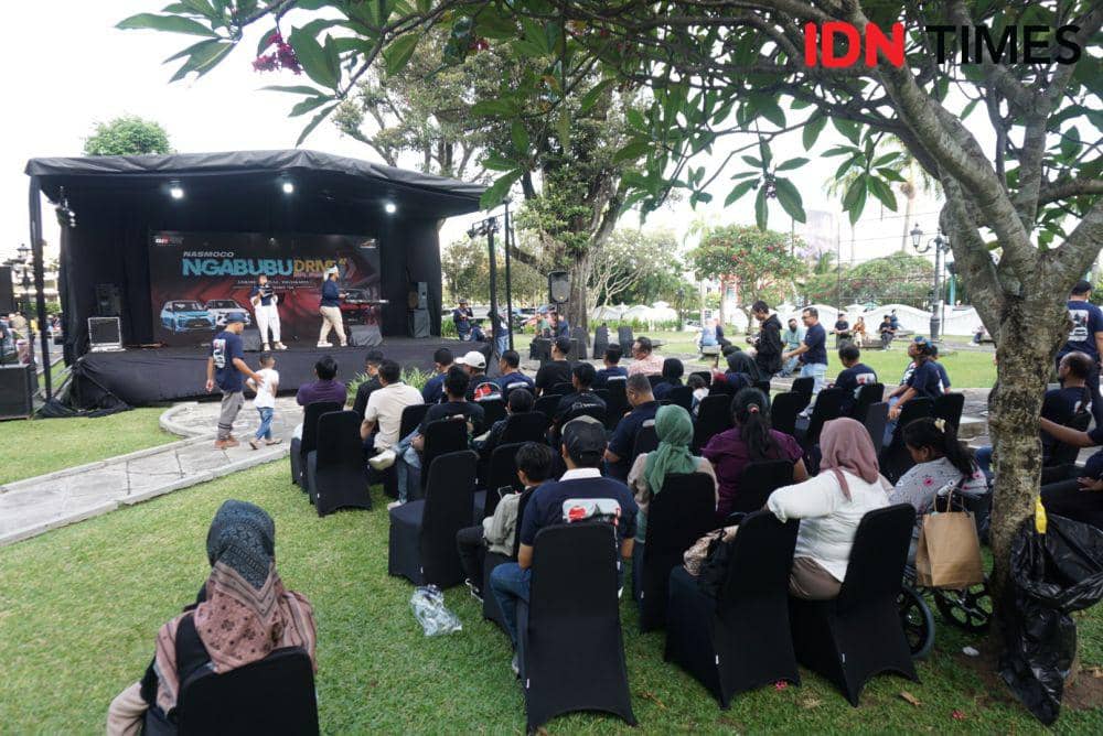 Nasmoco NgabubuDrive di parkir Plaza Ambarrukmo. (IDN Times/Herlambang Jati Kusumo)
