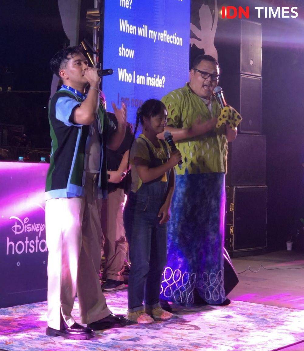 momen keseruan 90s/00s Rewind Karaoke with Reza Chandika & Gamaliél di Sarinah pada Sabtu (23/3/2024) (IDN Times/Elizabeth Chiquita)