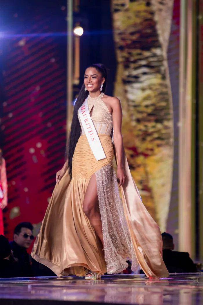 Potret Finalis dari Afrika di Sesi Gaun Malam Final Miss World 2024 (missworld.com)