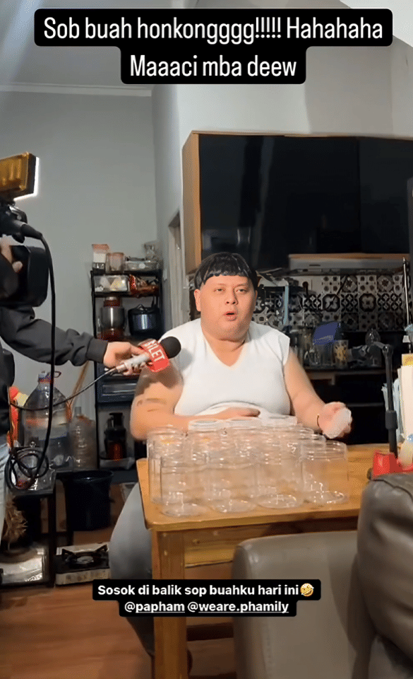 potret Papham jualan sop buah saat Ramadan (instagram.com/papham)