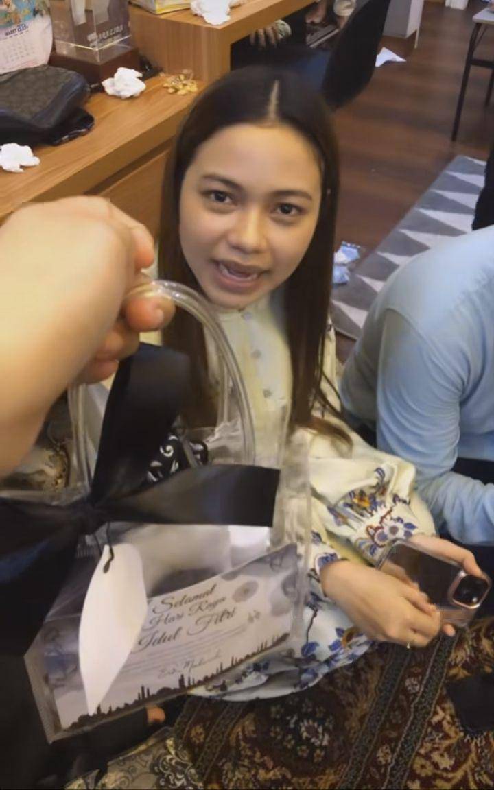 Bukber LIDA (Instagram.com/mellyleeofficial)