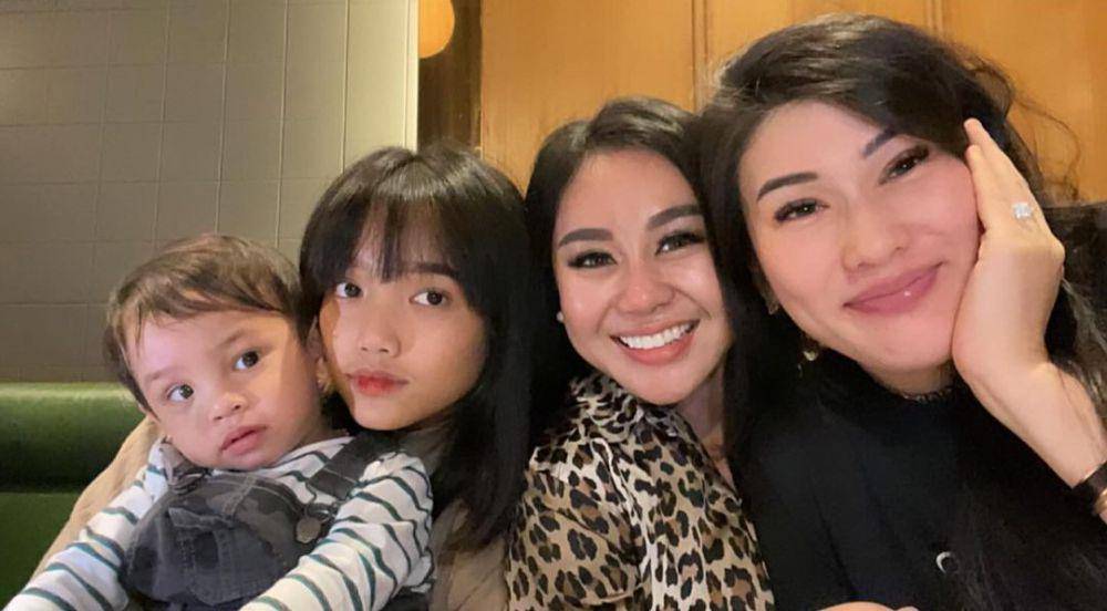 potret kebersamaan Fuji dan Stevie Agnecya (instagram.com/fuji_an)