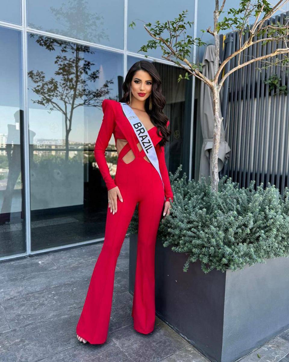 Potret Pemenang Miss Face of Humanity 2024 (Instagram.com/larissagalvaopontes)