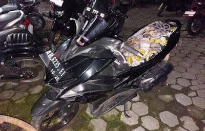 perang sarung terjadi di Perempatan Jalan Hayam Wuruk, Danurejan, Kota Yogyakarta, DIY, Sabtu (23/3/2024) dini hari. (polrestajogja.com)