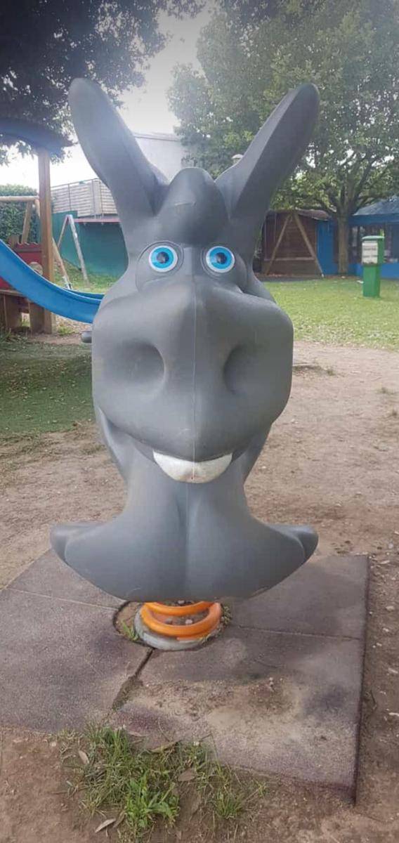 potret objek karakter Donkey paling kocak (reddit.com/user/not_a_bo)