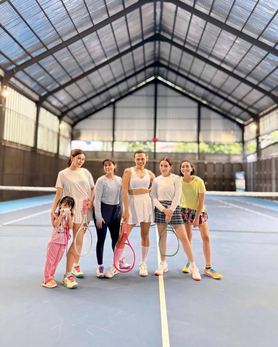 potret Wanda Hara dan sahabat (instagram.com/wanda_haraa)