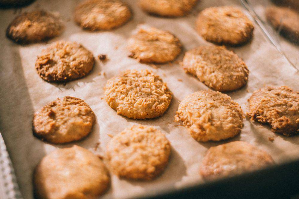 ilustrasi memanggang cookies (pexels.com/freestocks.org)