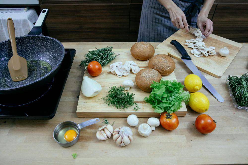 ilustrasi memasak (pexels.com/Katerina Holmes)