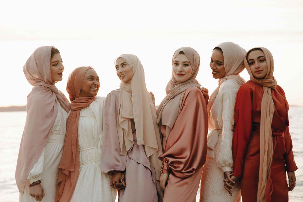 5 Prediksi Tren Fashion Lebaran 2024 untuk Perempuan