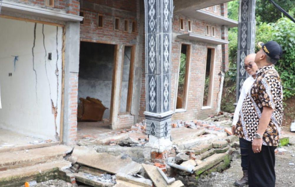 Pergerakan Tanah di Jombang Semakin Parah Pascagempa