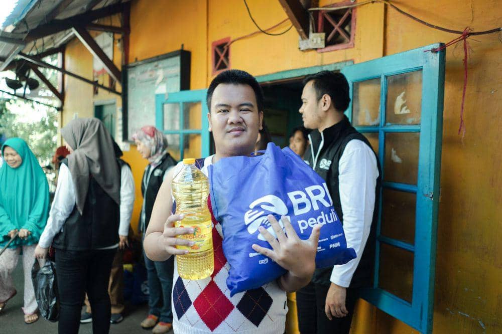 Ramadan, BRI Group Salurkan 128 Ribu Paket Sembako Bagi Masyarakat