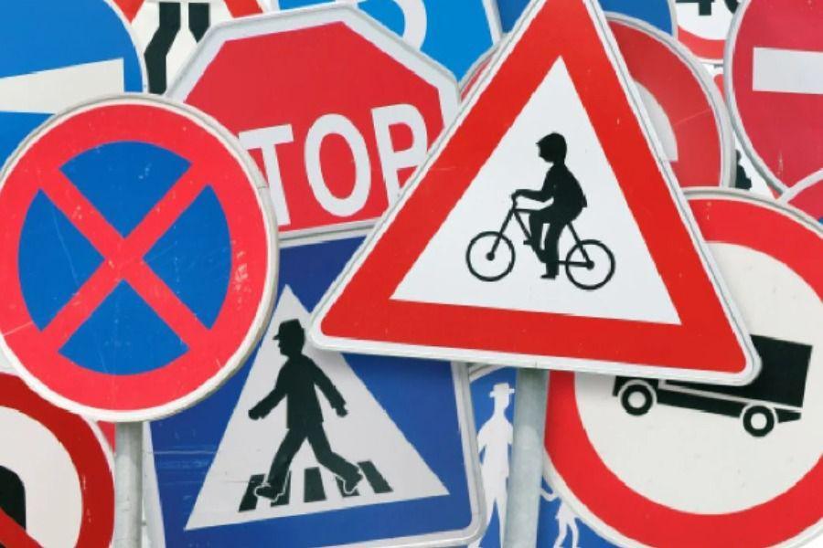 [QUIZ] Seberapa Patuh Kamu di Jalan? Coba Tebak Rambu Lalu Lintas Ini