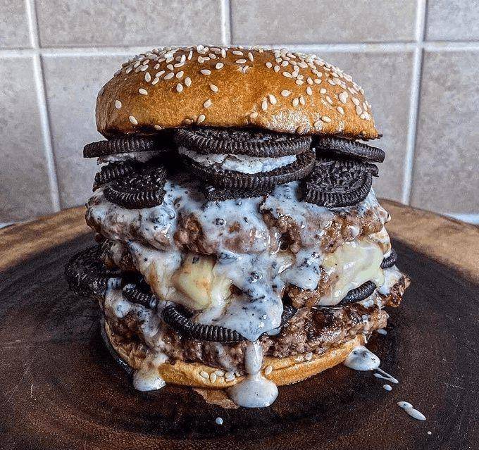 potret nyentrik burger porsi raksasa (reddit.com/user/Dareyouni)