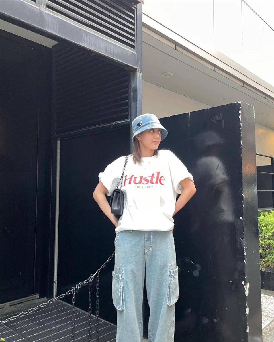 ide daily outfit ala Jihyo TWICE (instagram/_zyozyo)
