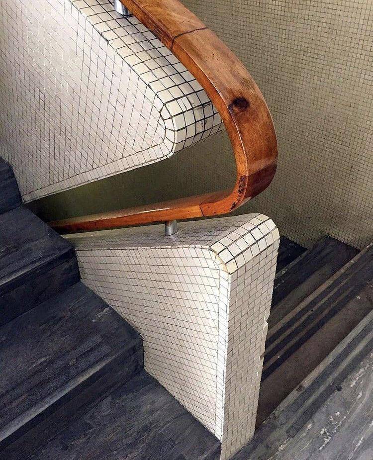 potret desain pegangan tangga paling keren (reddit.com/user/lospetros435)