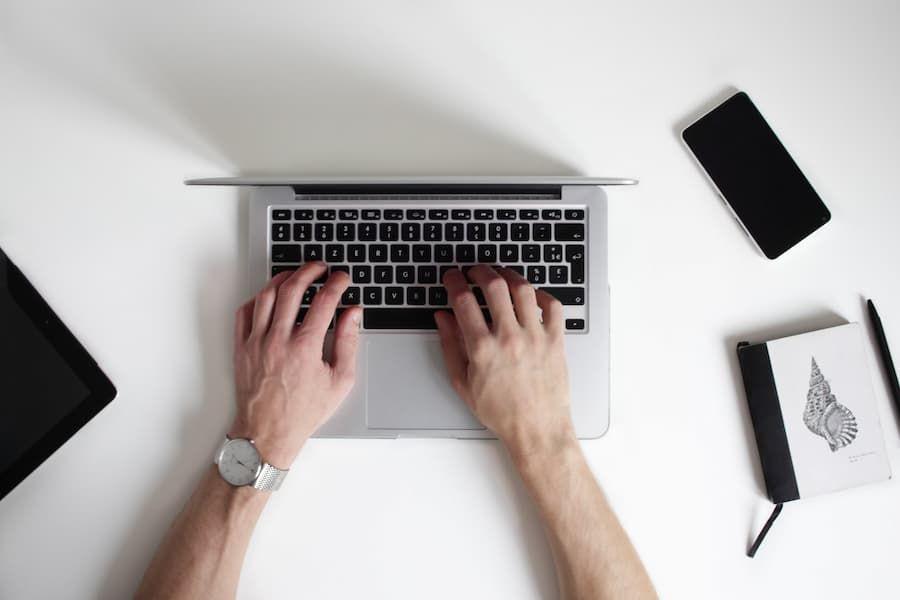 4 Cara Screenshot di Laptop Windows dan MacOS Tanpa Aplikasi