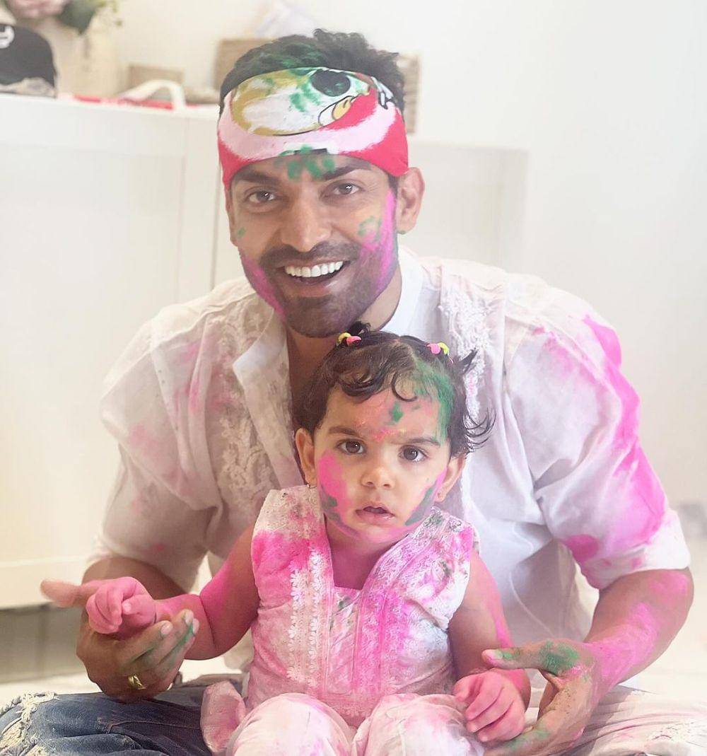 keluarga Gurmeet Choudhary (instagram.com/guruchoudhary)