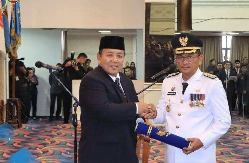 Pelantikan Pj Bupati Lampung Utara oleh Gubernur Lampung Arinal Djunaidi. (Dok. Pemprov Lampung).