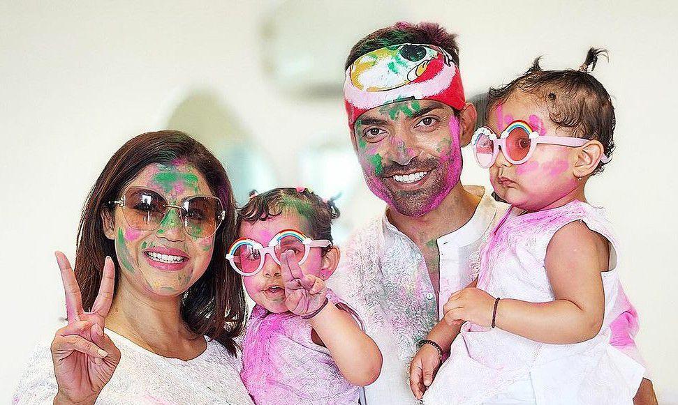 8 Momen Seru Keluarga Gurmeet Choudhary Rayakan Festival Holi 2024