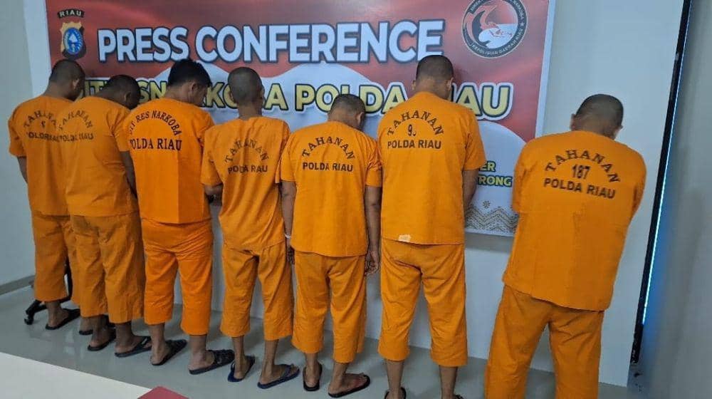 Ini ketujuh tersangka Narkoba yang ditangkap oleh Direktorat Reserse Narkoba Polda Riau (IDN Times/ Fanny Rizano)
