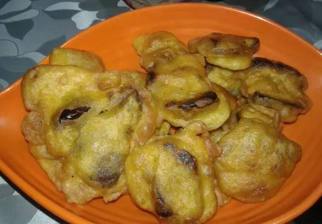 Ilustrasi kurma goreng tepung (cookpad.com/Buku Resep Online)
