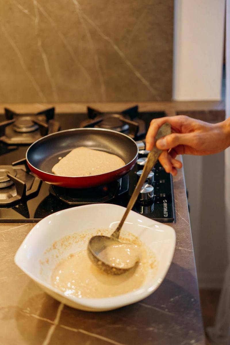 ilustrasi proses memasak (pexels.com/Mikhail Nilov)