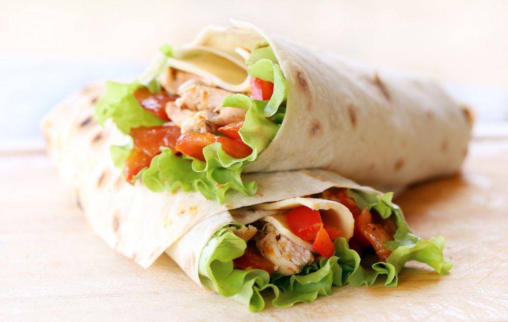 kebab (freepik.com/Racool_studio)