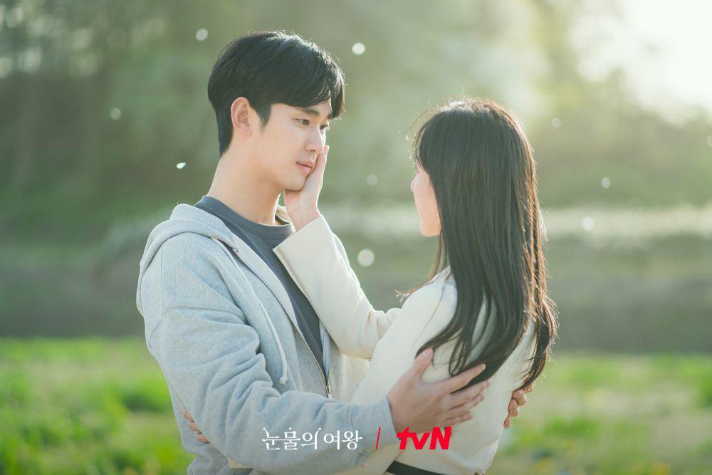 Kim Soo Hyun dan Kim Ji Won di Queen of Tears (twitter.com/CJnDrama)