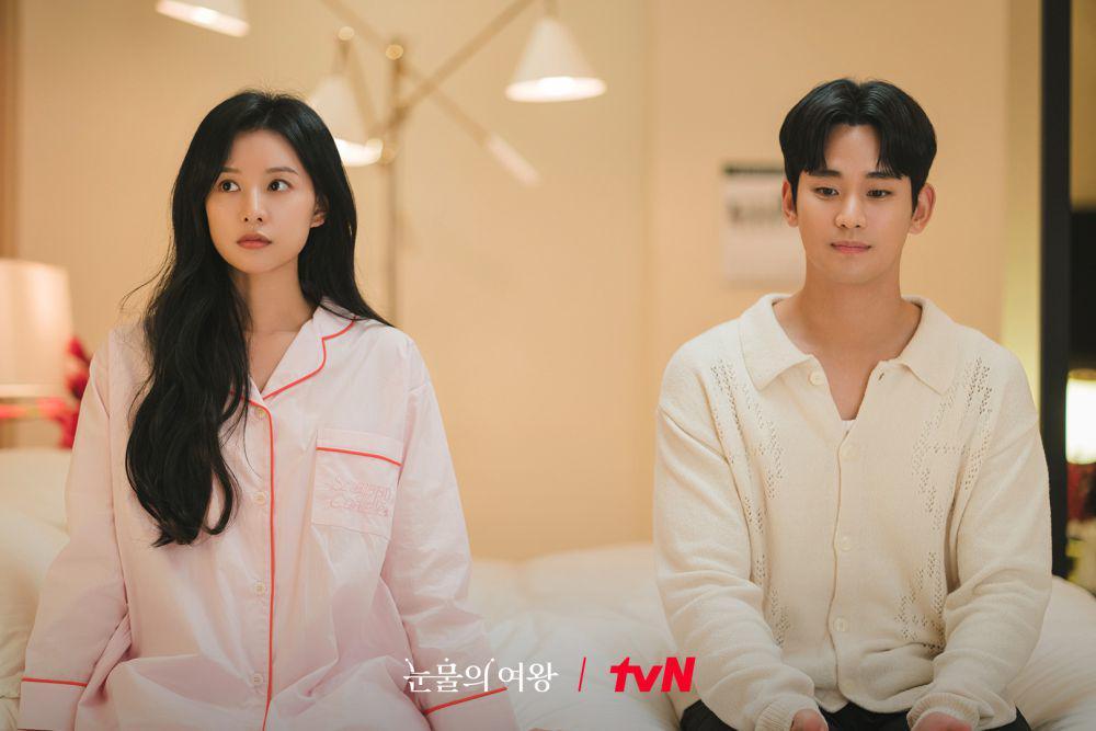 Kim Ji Won dan Kim Soo Hyun di Queen of Tears (twitter.com/CJnDrama)
