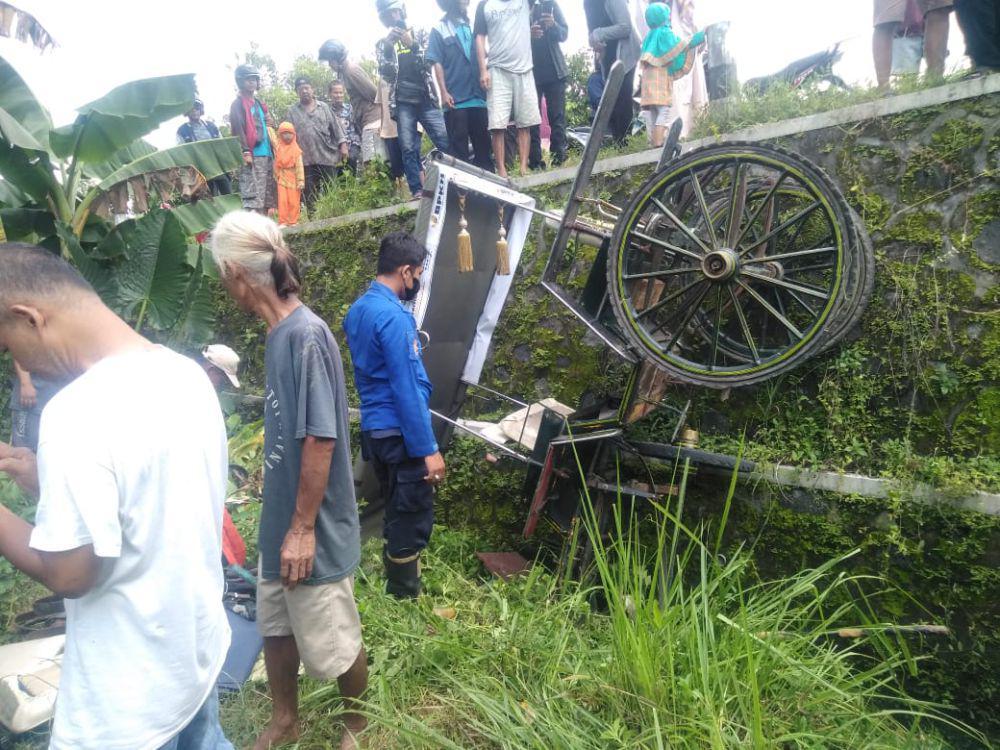 Delman Terperosok ke Selokan di Bantul, Kuda Luka-luka