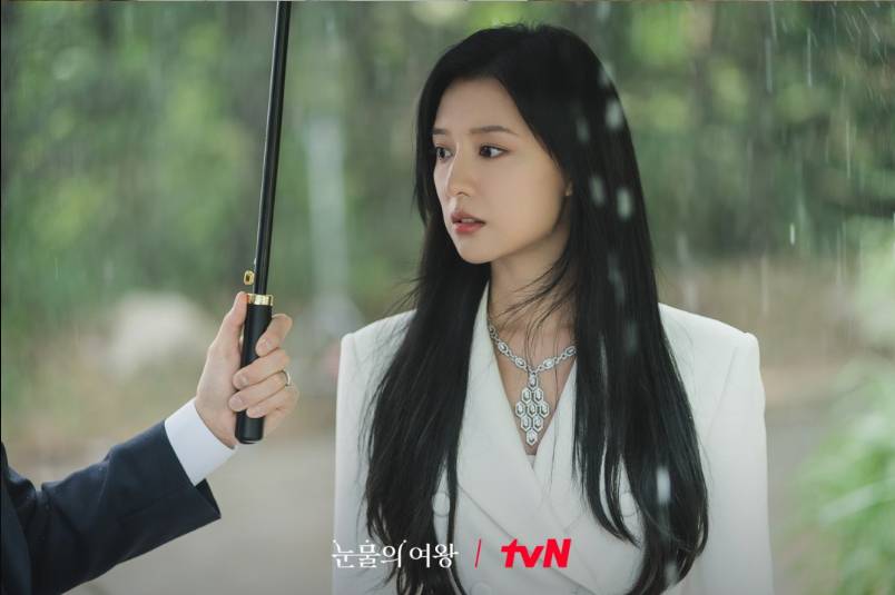 Kim Ji Won di drama Queen of Tears (Dok. tvN/Queen of Tears)
