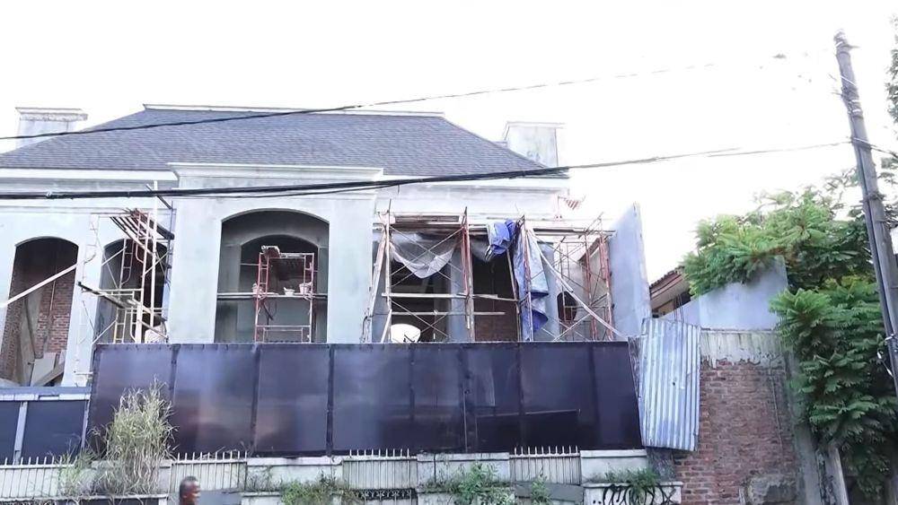Rumah Ayu Dewi yang sedang dibangun (Youtube.com/TRANS7 Lifestyle)