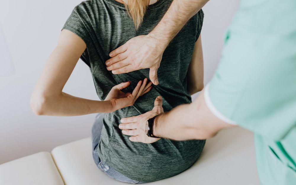 5 Jenis Radang Sendi yang Menyebabkan Sakit Punggung
