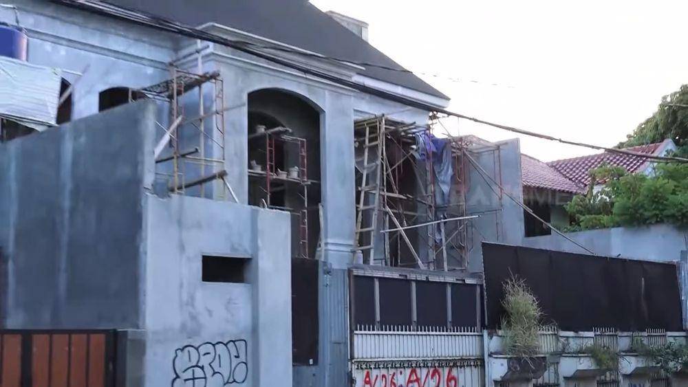 Rumah Ayu Dewi yang sedang dibangun (Youtube.com/TRANS7 Lifestyle)