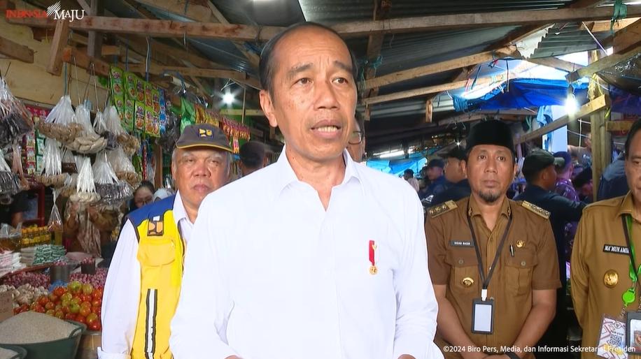 Jokowi Cek Harga Pangan dan Resmikan Jalan Rp330 Miliar di Sulteng