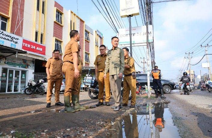 Pemkot Janjikan Perbaikan Semua Jalan di Palembang Usai Lebaran