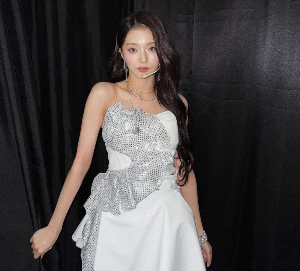 Nagyung fromis_9 (instagram.com/blossomlng_0)