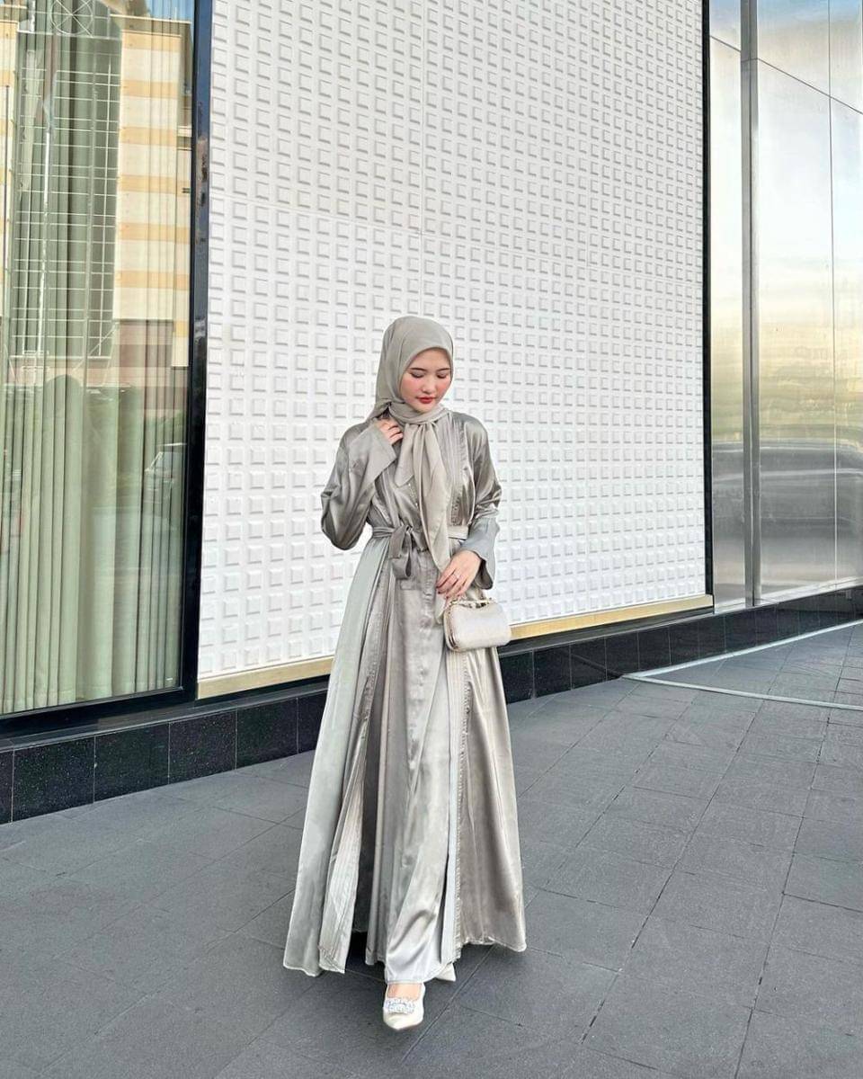 Intan Ghazella (instagram.com/intanghazll_)