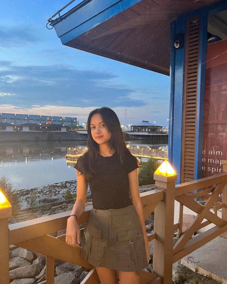 Nachia JKT48 (instagram.com/jkt48.nachia.t)