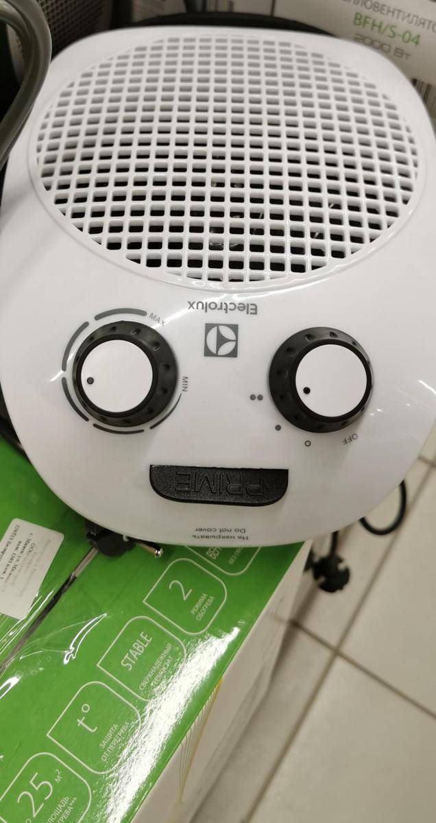 potret objek ekspresi side eye (reddit.com/user/dendy_d)